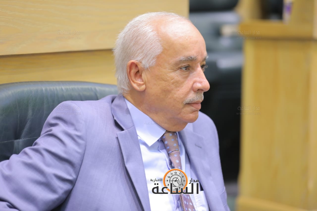 Madar Al-Saa Images 0.9249774302150244