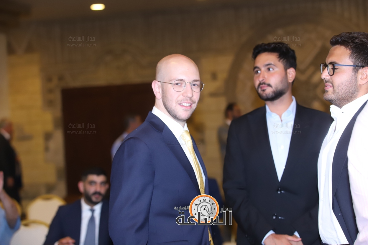 Madar Al-Saa Images 0.9186877676826386