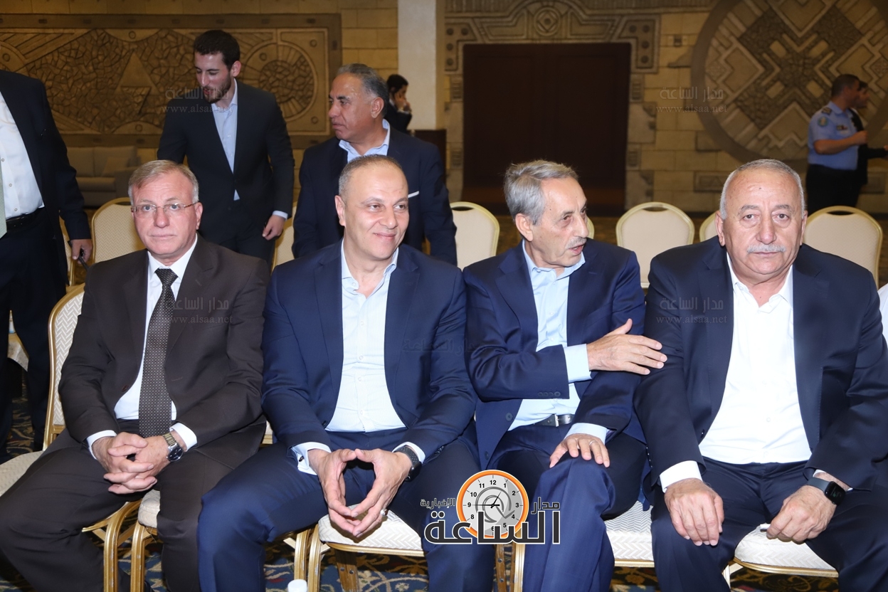 Madar Al-Saa Images 0.48976631225164247