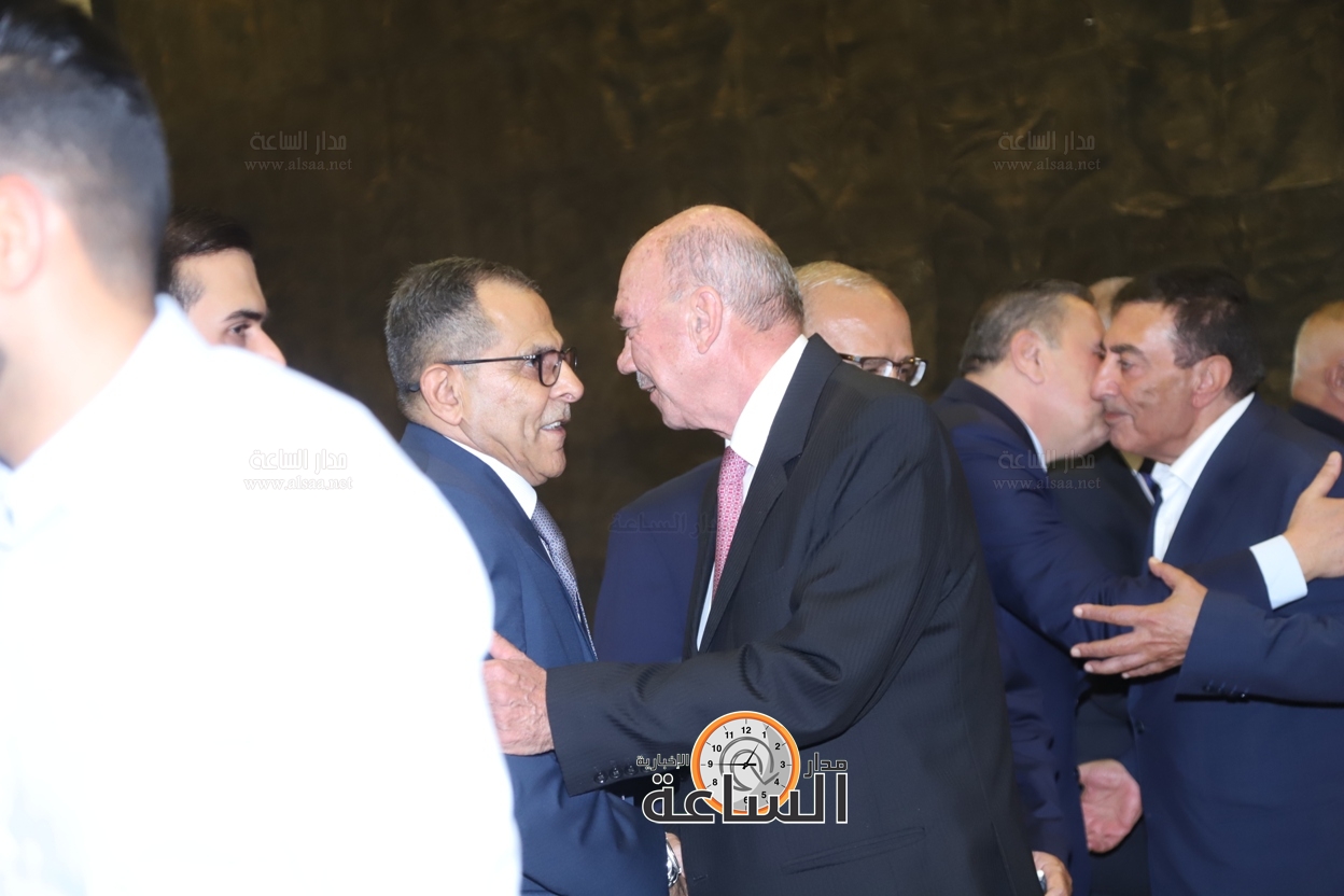 Madar Al-Saa Images 0.895177709456742