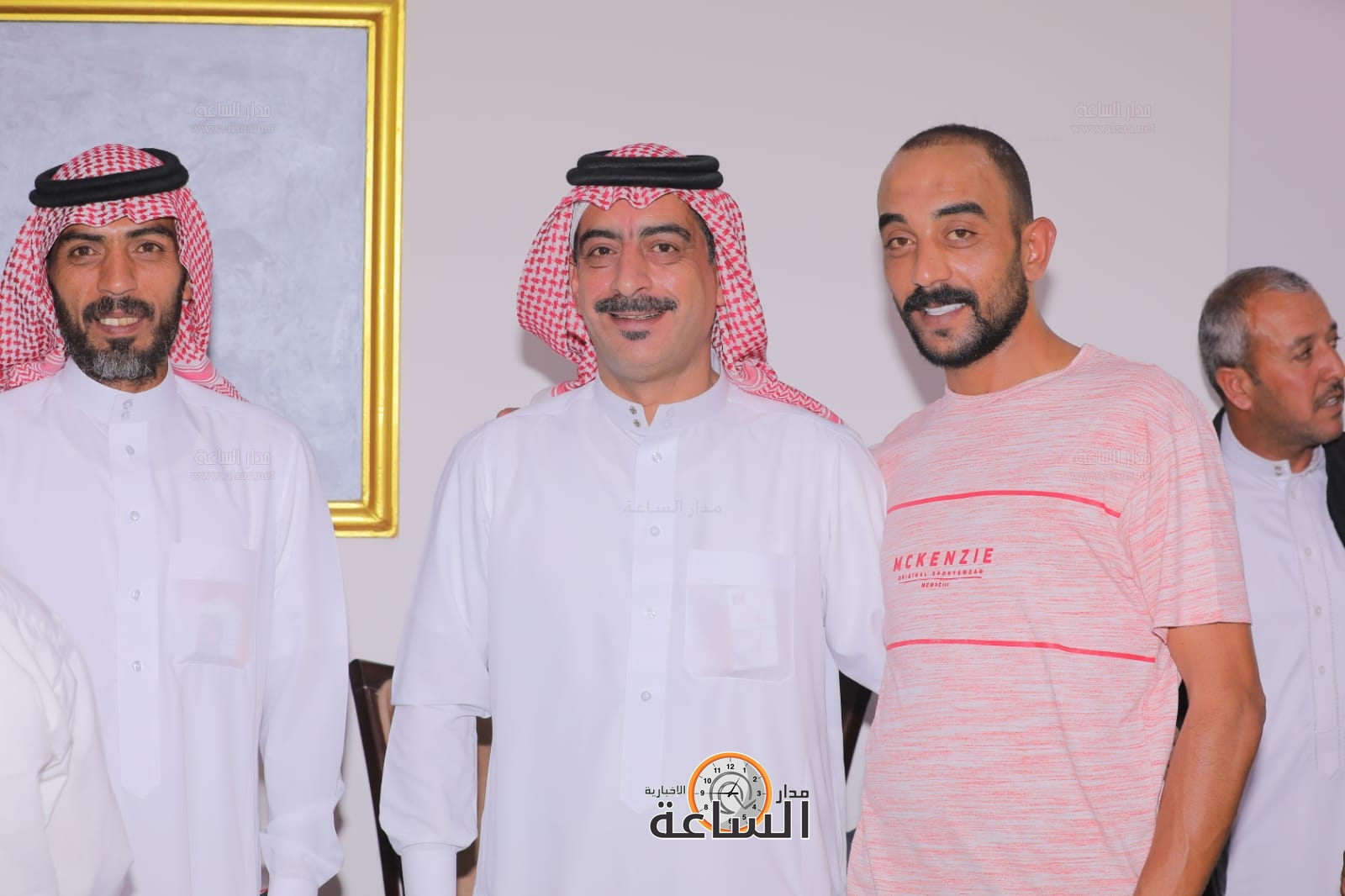 Madar Al-Saa Images 0.13840143062499044