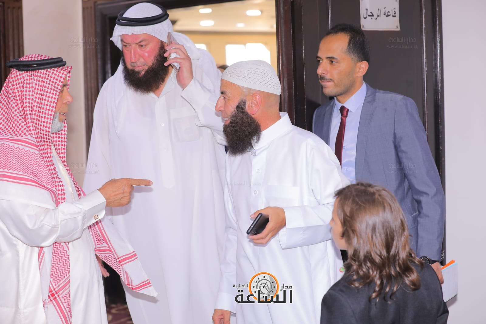 Madar Al-Saa Images 0.5842599614549787