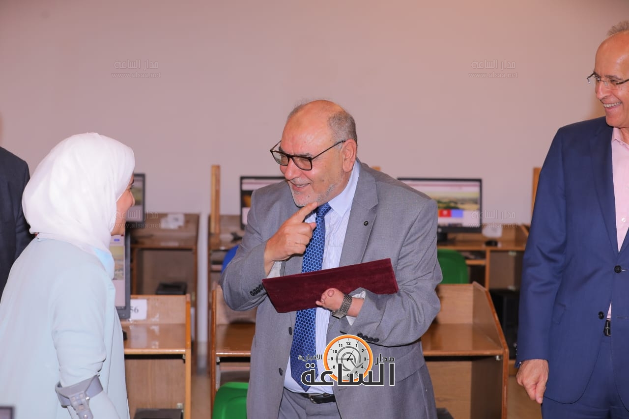 Madar Al-Saa Images 0.47732626104965803