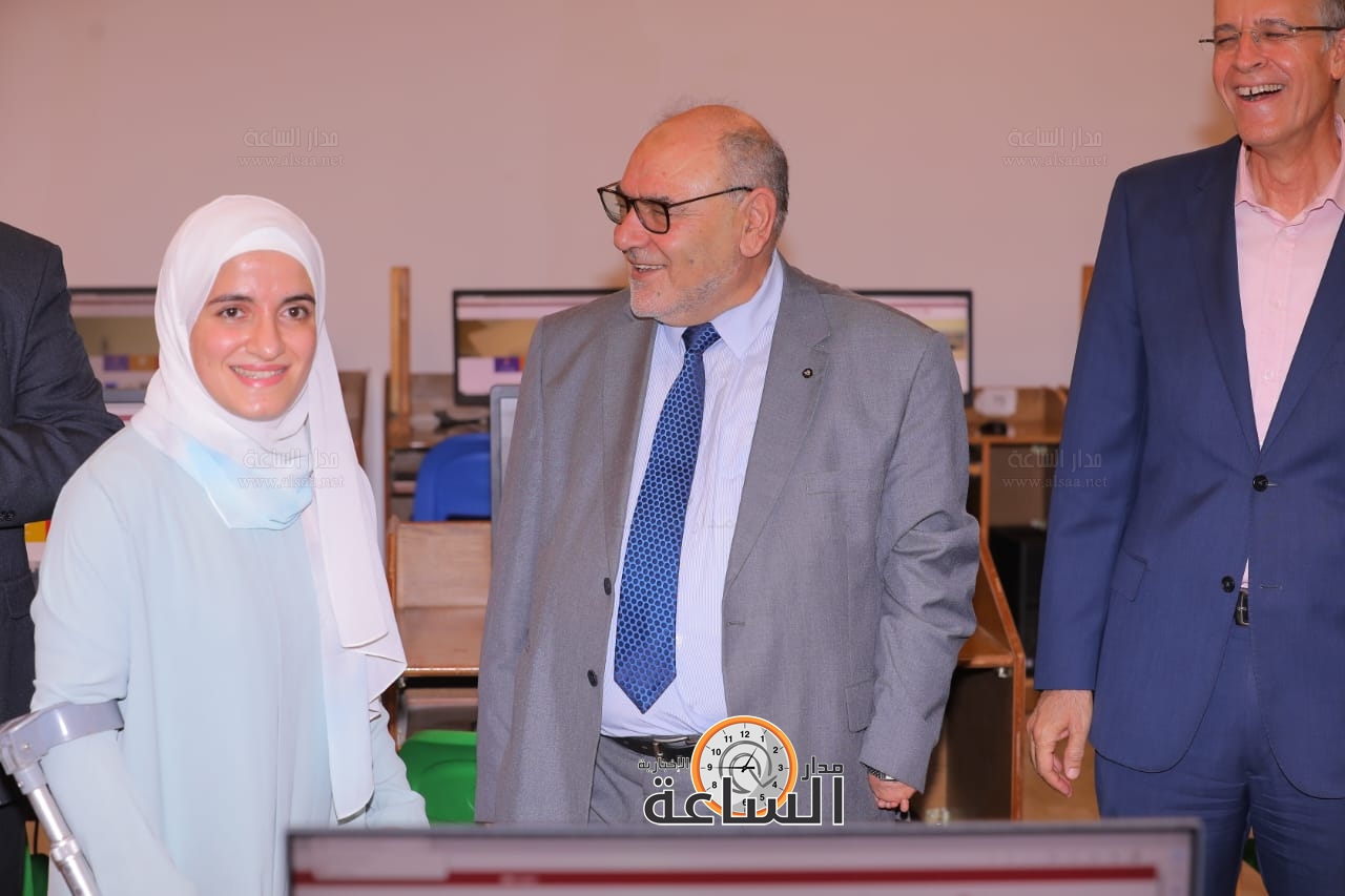 Madar Al-Saa Images 0.22517672042571624