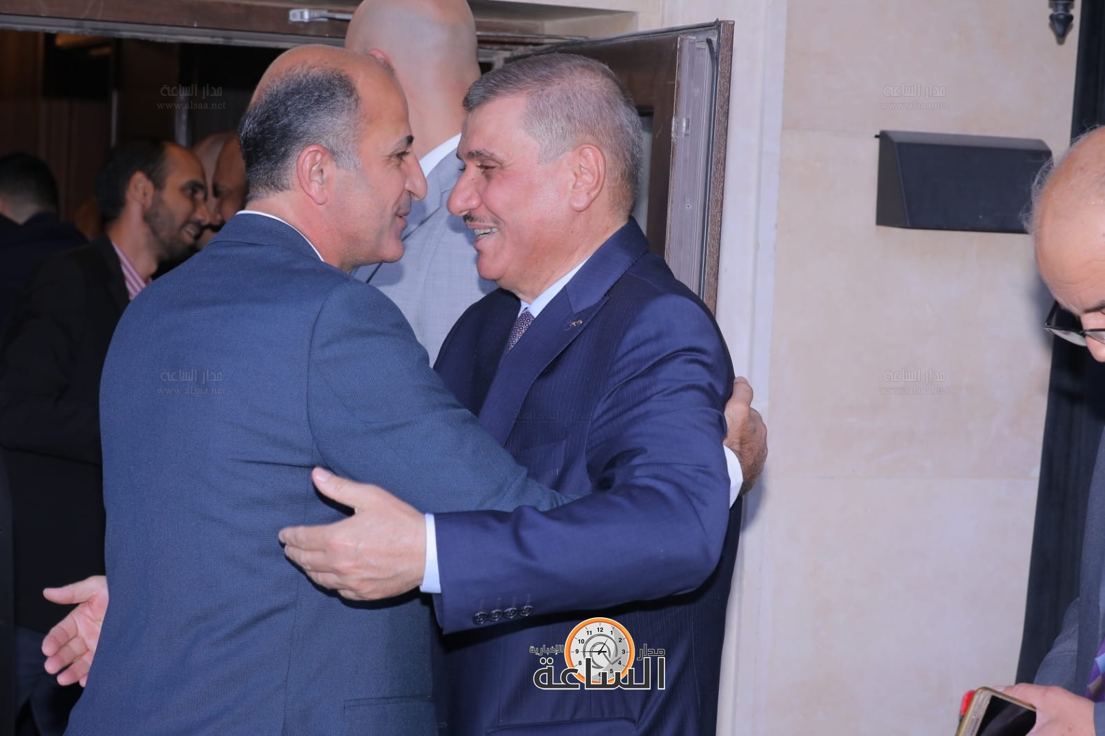 Madar Al-Saa Images 0.03414122392801788