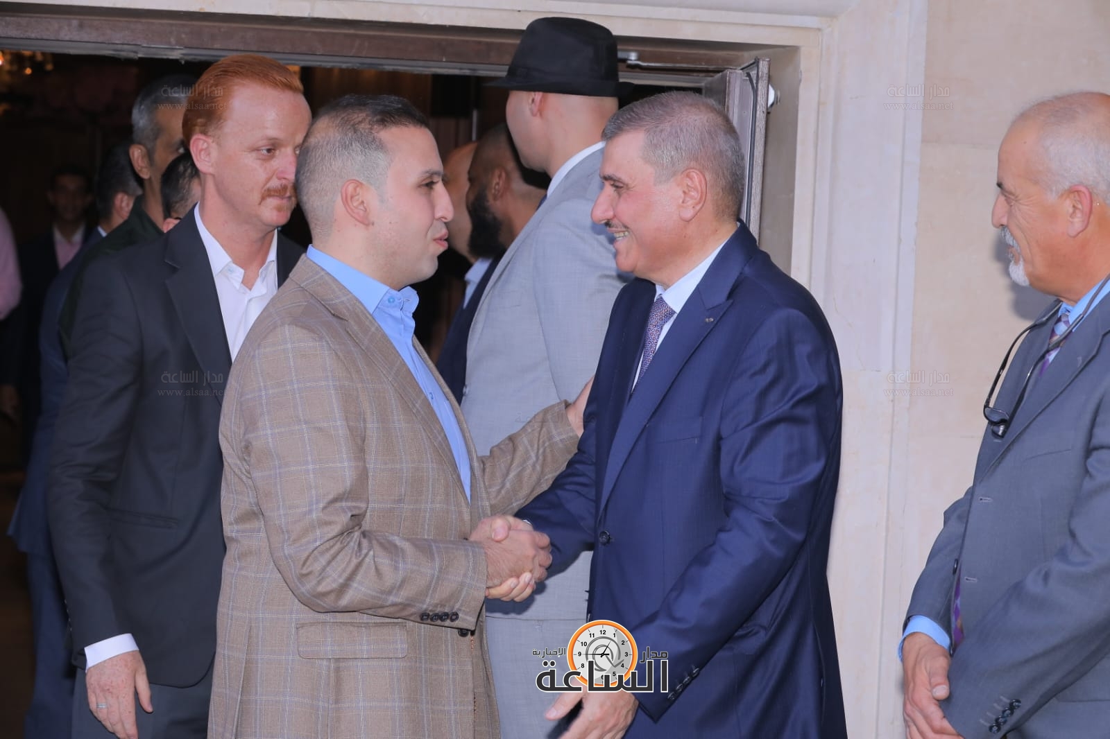 Madar Al-Saa Images 0.039384396313496106