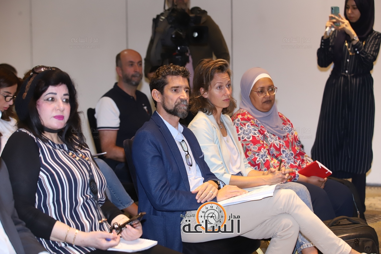 Madar Al-Saa Images 0.06684202081049673