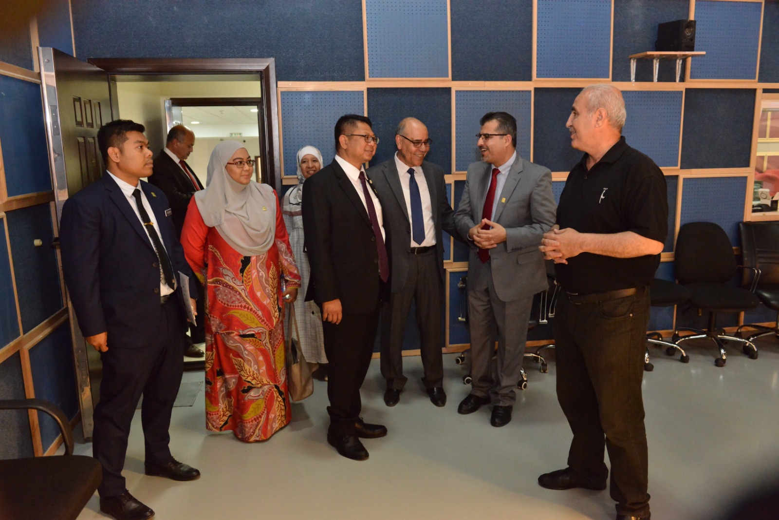 Madar Al-Saa Images 0.28680142269798914