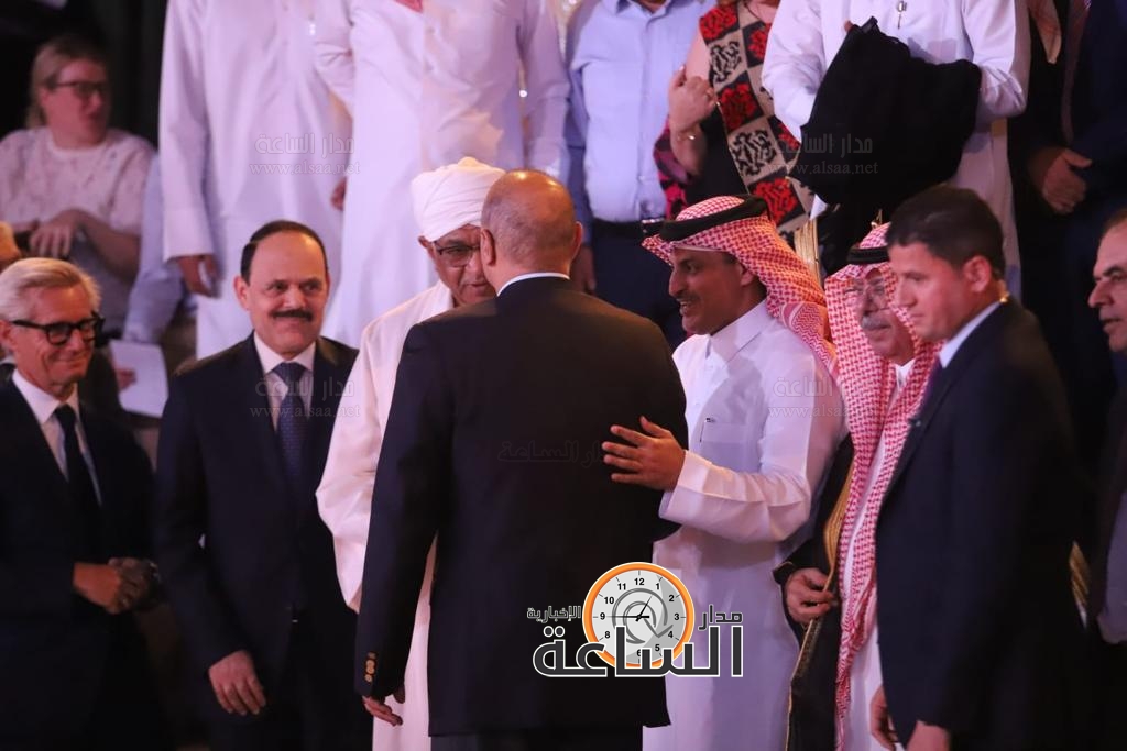 Madar Al-Saa Images 0.13719335296536772