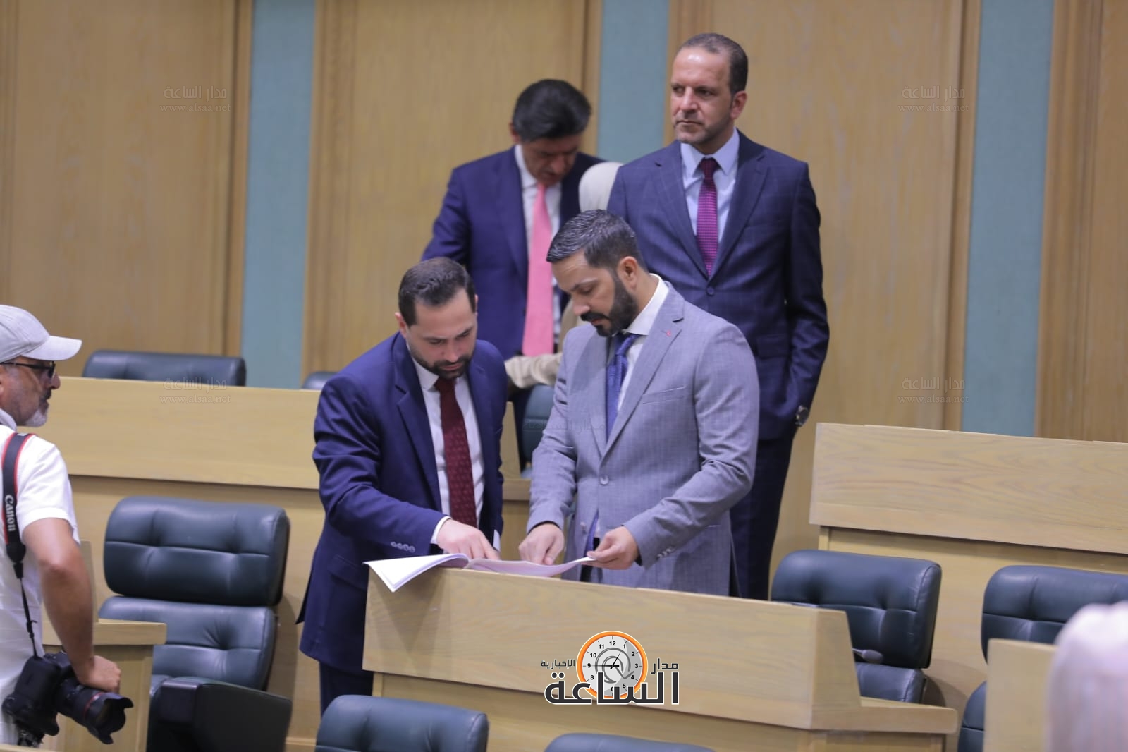 Madar Al-Saa Images 0.07095215940939736