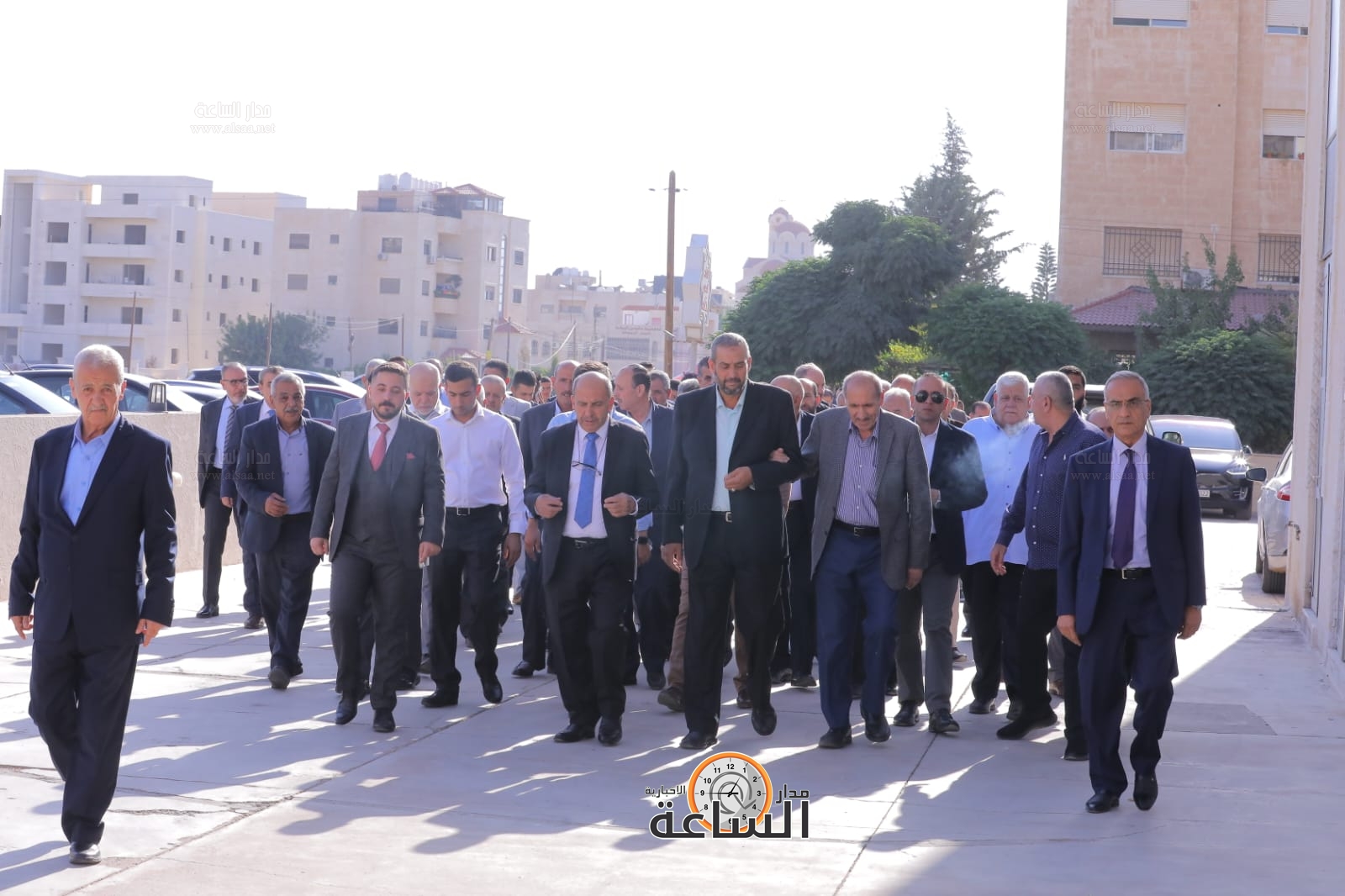 Madar Al-Saa Images 0.3464696460434835