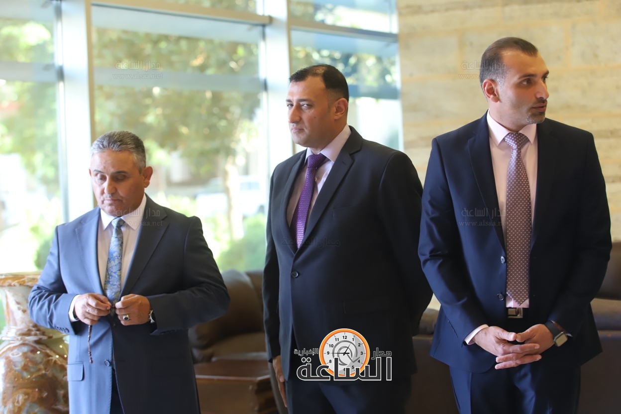 Madar Al-Saa Images 0.6169005492957516