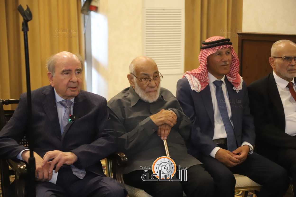 Madar Al-Saa Images 0.13380384044541915