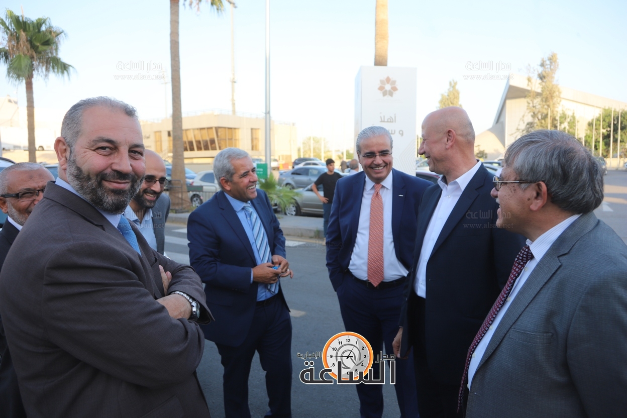 Madar Al-Saa Images 0.39133643346982216