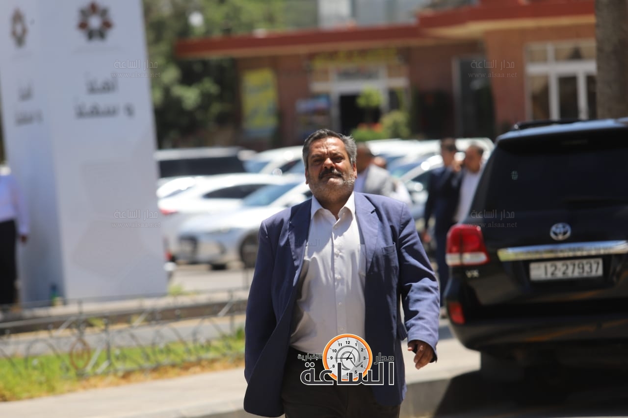 Madar Al-Saa Images 0.30423659394607694