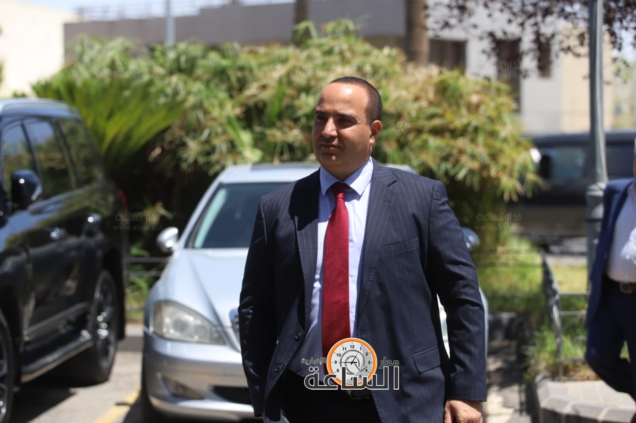 Madar Al-Saa Images 0.22796989661232092