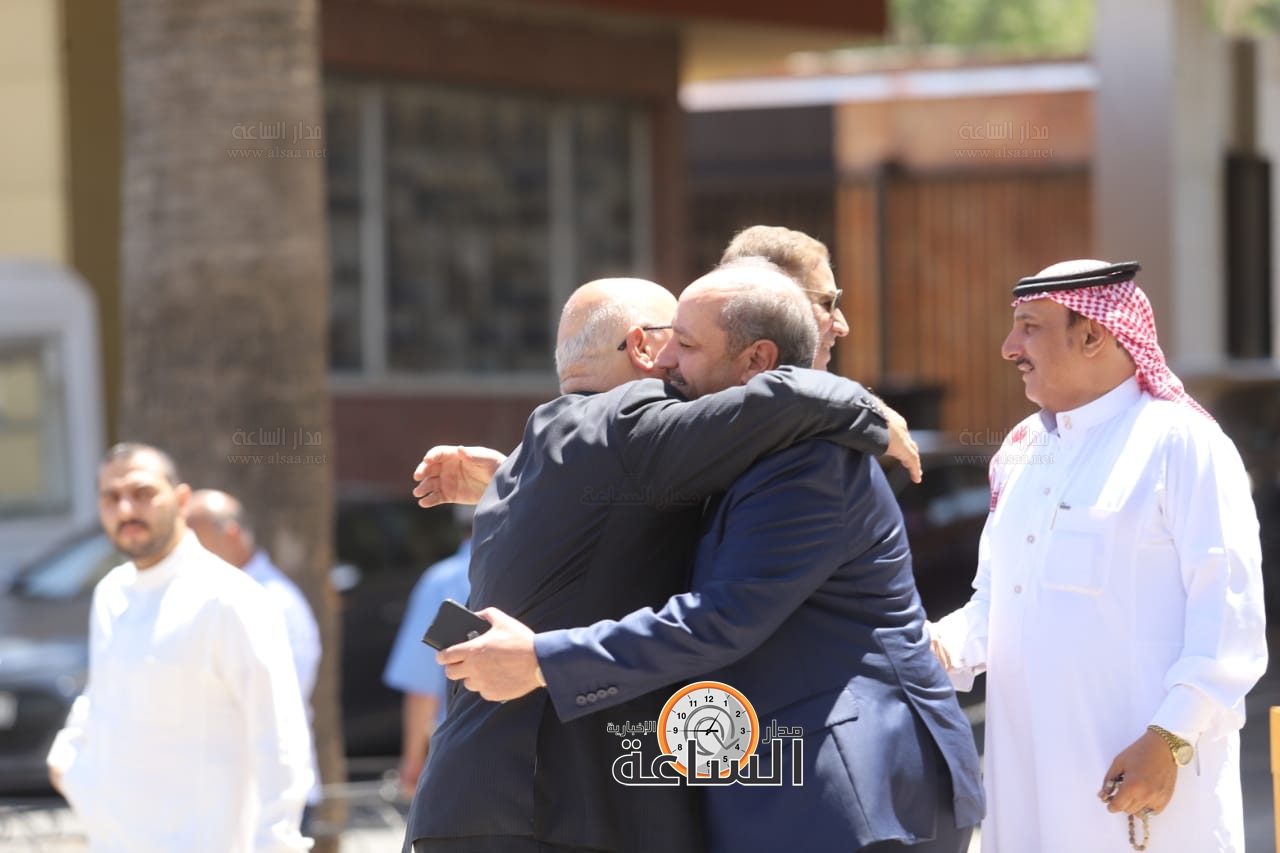 Madar Al-Saa Images 0.016412962003616638