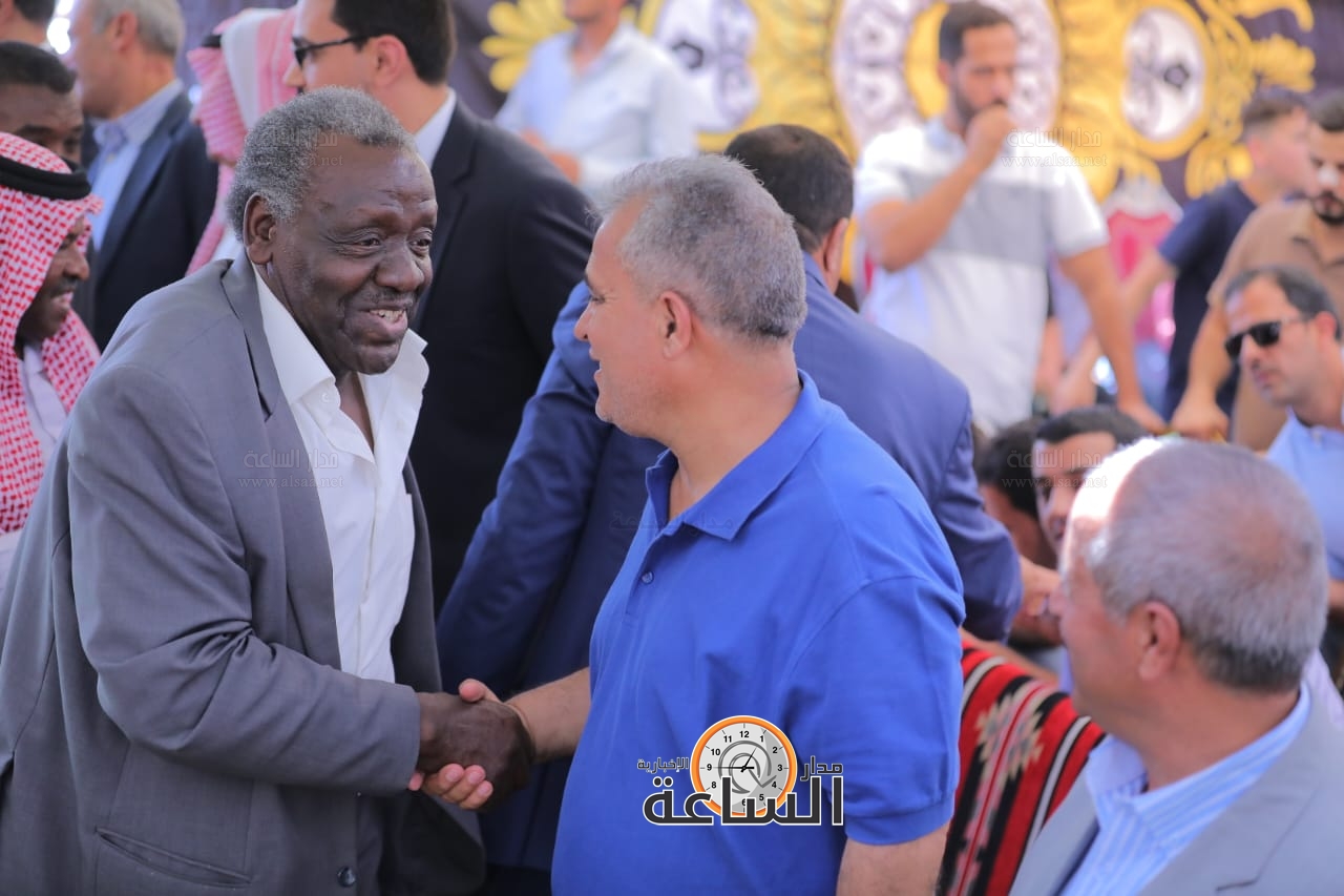 Madar Al-Saa Images 0.324008677489376