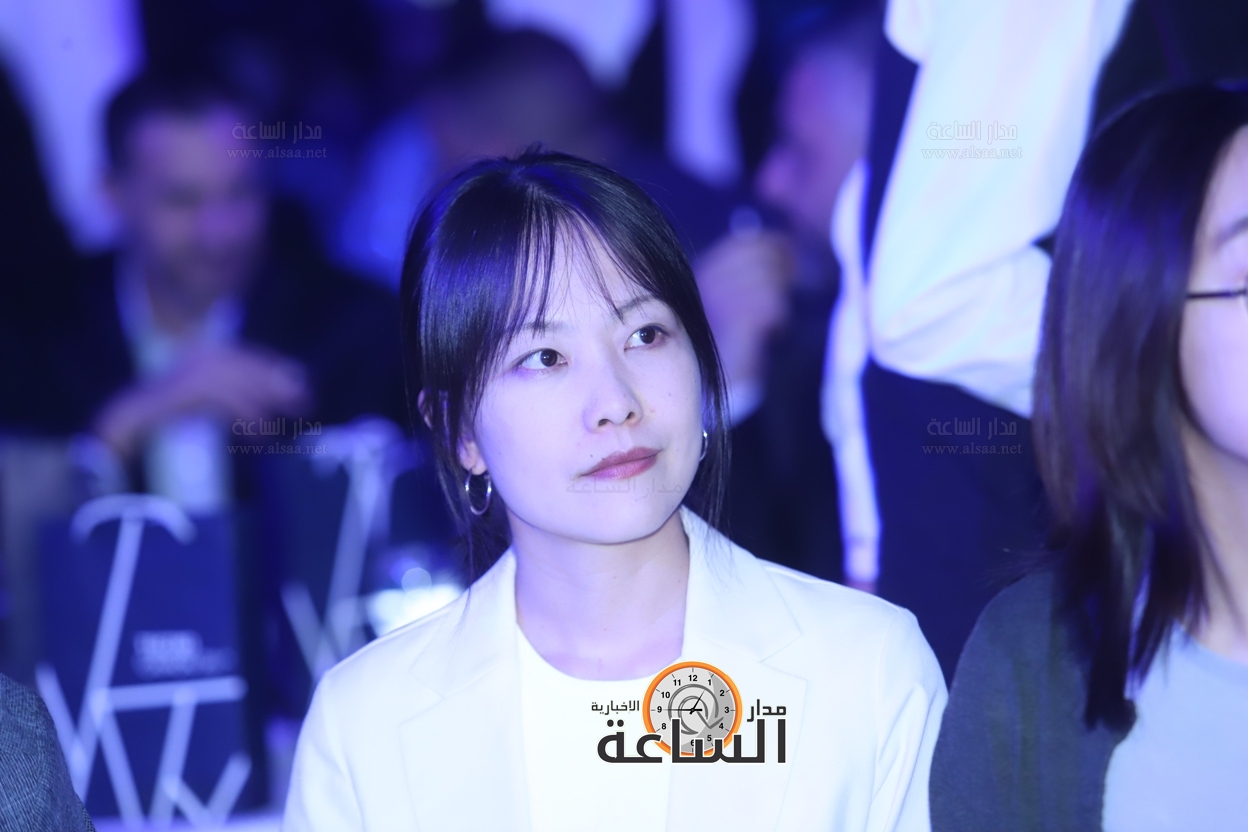 Madar Al-Saa Images 0.49241290634864987