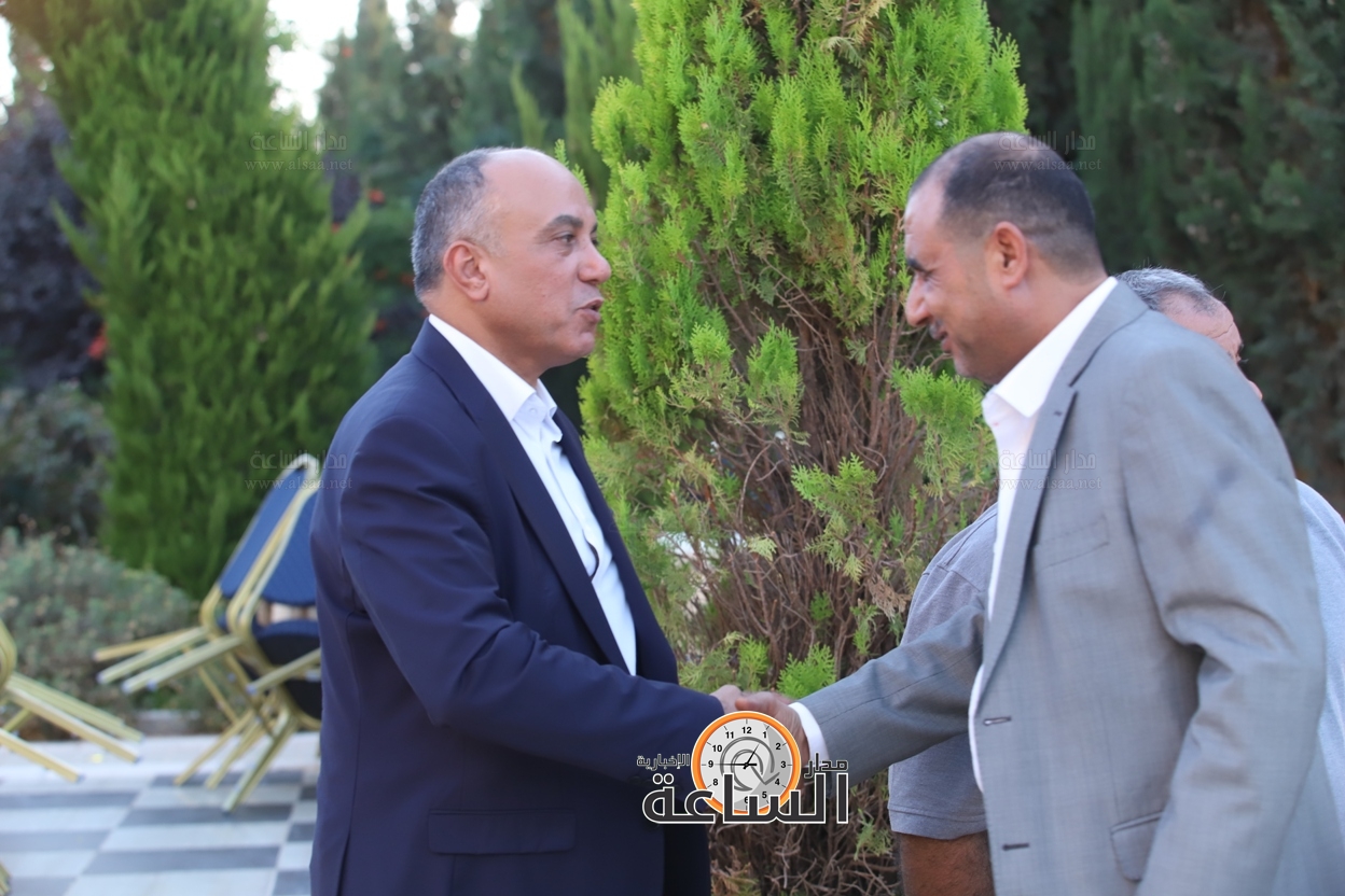 Madar Al-Saa Images 0.7534422615706791