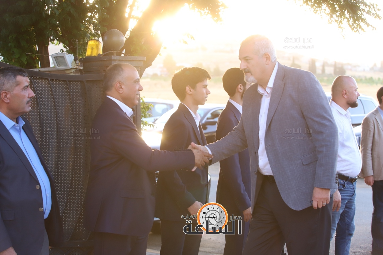 Madar Al-Saa Images 0.164647146980207