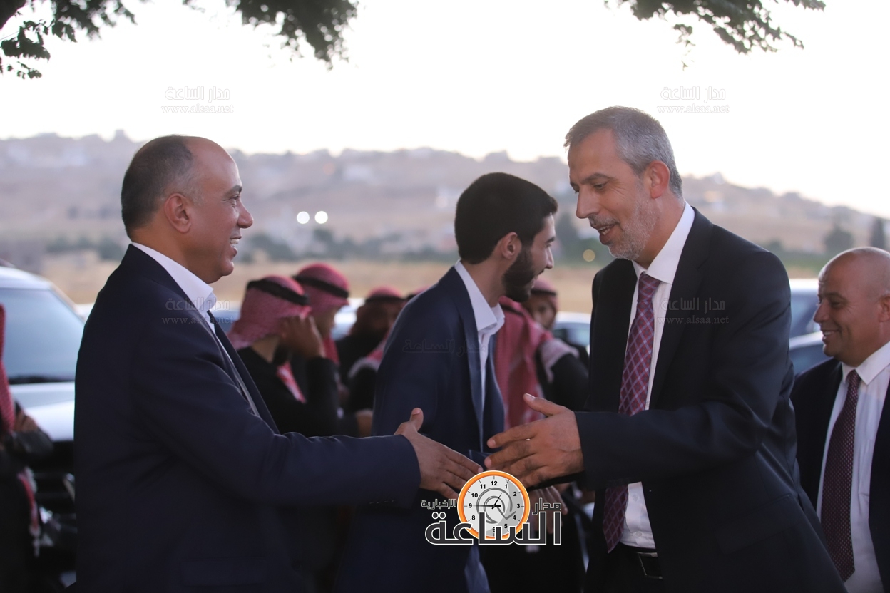 Madar Al-Saa Images 0.4051585696425716