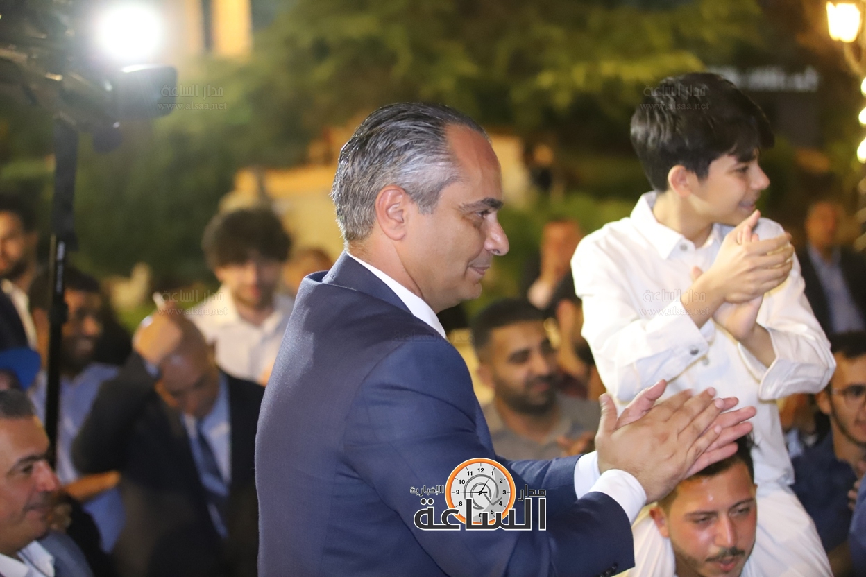 Madar Al-Saa Images 0.6105103902781722