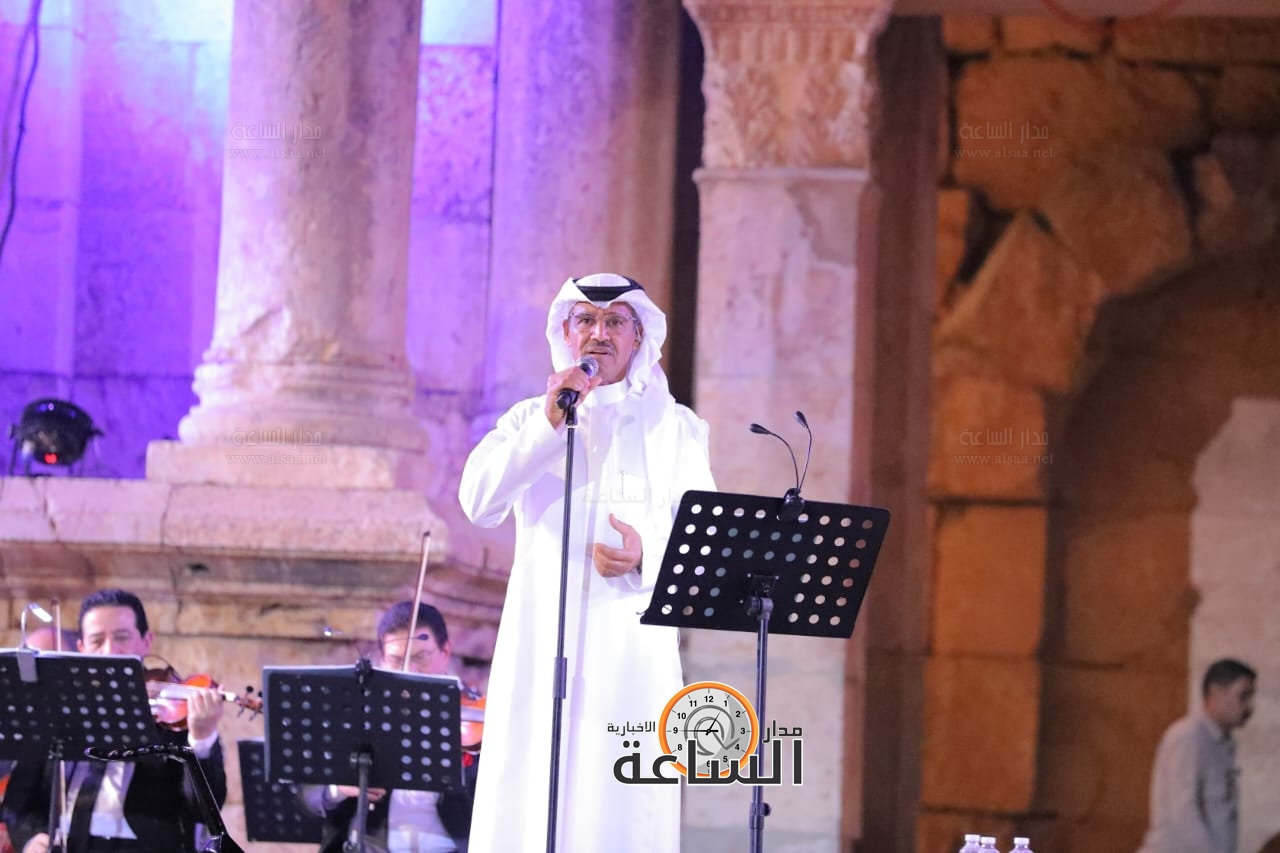 Madar Al-Saa Images 0.8825172459733299