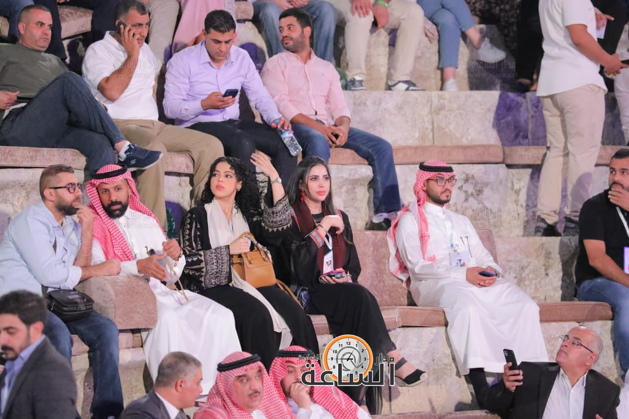 Madar Al-Saa Images 0.03774286038212771