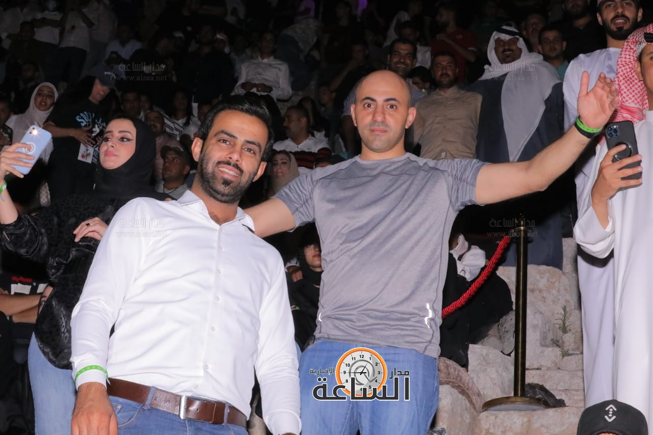 Madar Al-Saa Images 0.359413346112317