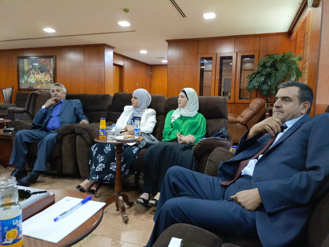 Madar Al-Saa Images 0.3500527280922212