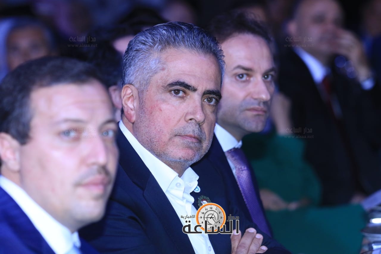 Madar Al-Saa Images 0.4097140459419071