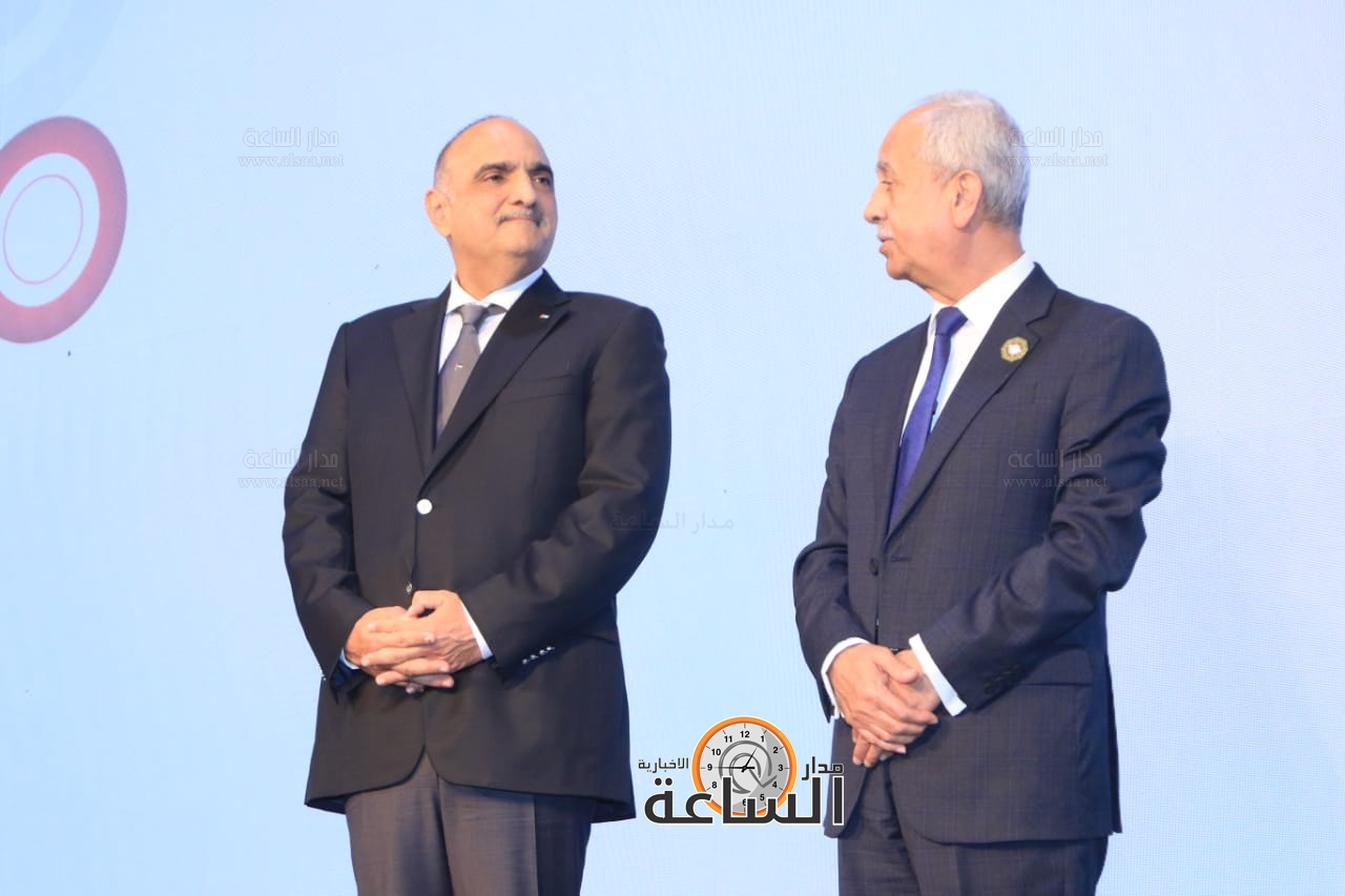 Madar Al-Saa Images 0.04367706438322316