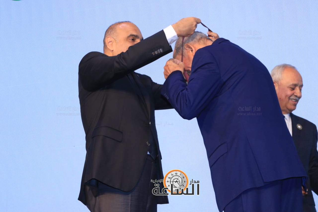 Madar Al-Saa Images 0.5117317805667172