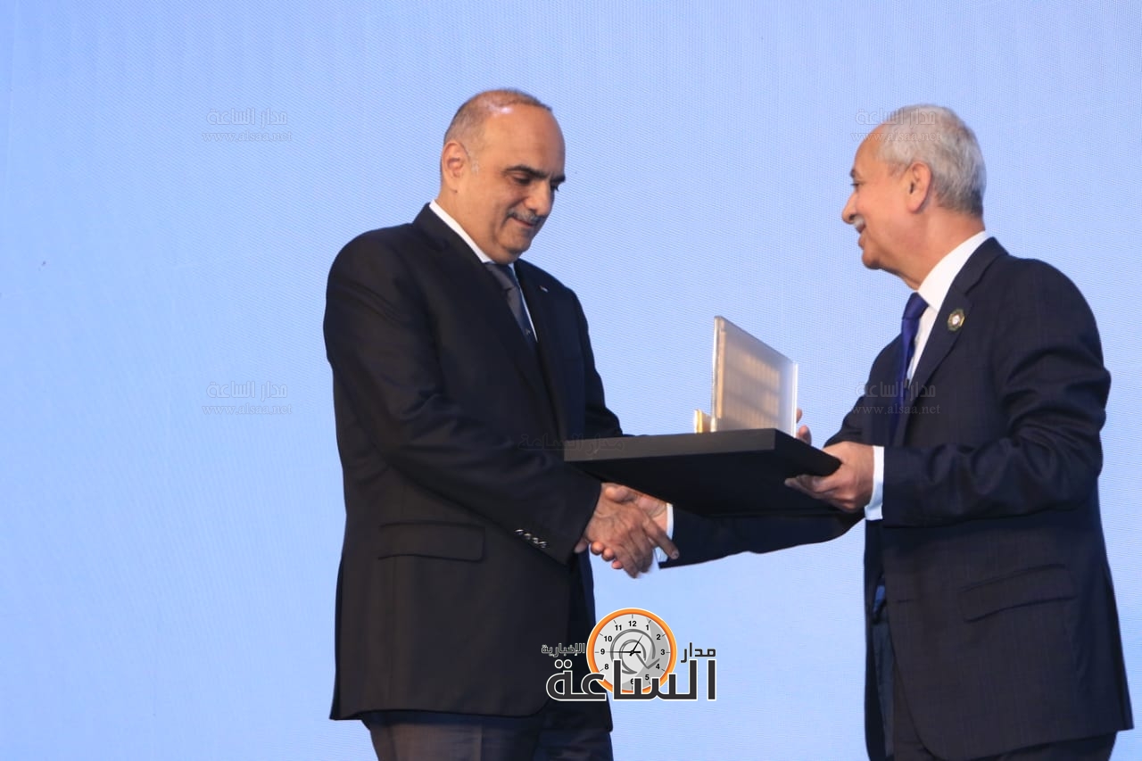 Madar Al-Saa Images 0.8326349220876479