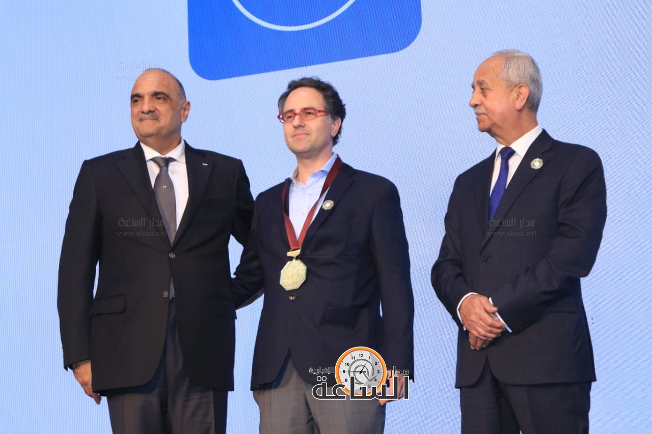 Madar Al-Saa Images 0.34716217955620565