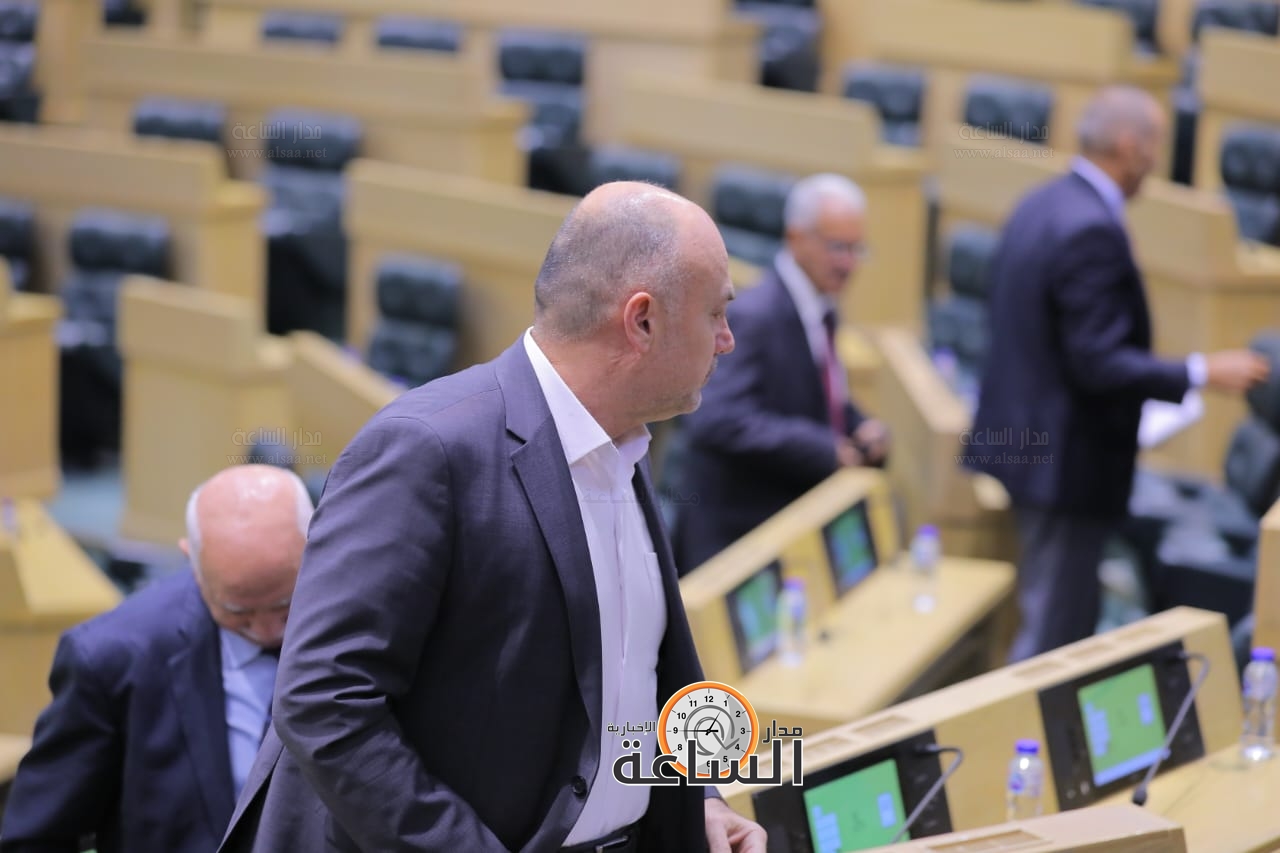 Madar Al-Saa Images 0.7621447367530274