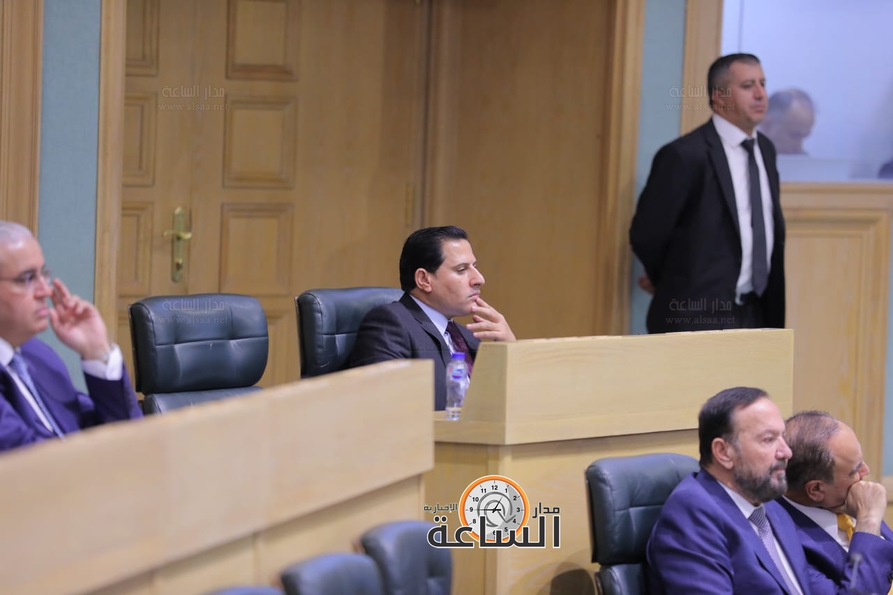 Madar Al-Saa Images 0.8629368770638313