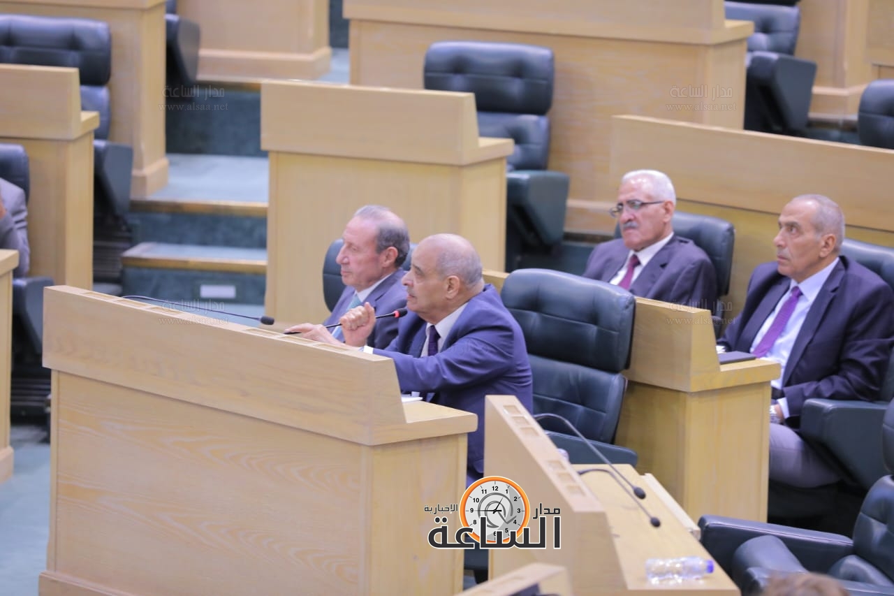 Madar Al-Saa Images 0.268597462461694