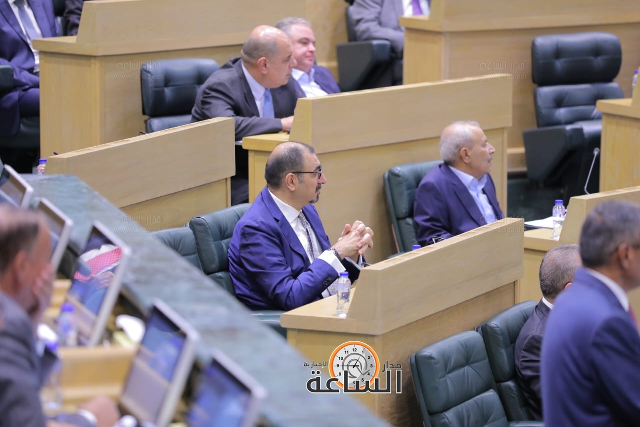 Madar Al-Saa Images 0.765214643751047