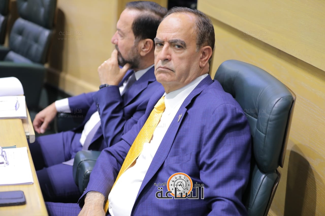 Madar Al-Saa Images 0.8315399388719864