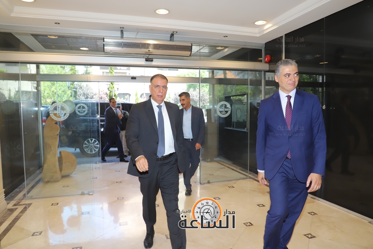 Madar Al-Saa Images 0.5435592263120979