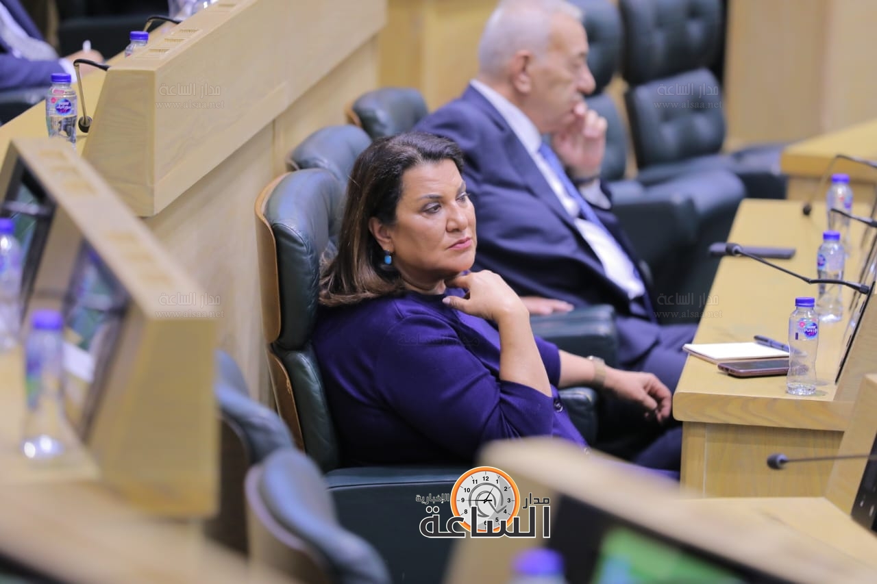 Madar Al-Saa Images 0.4190596363909074