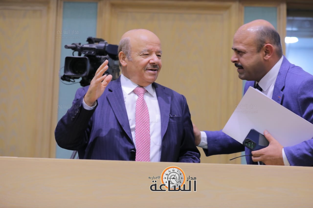 Madar Al-Saa Images 0.4336760767367016