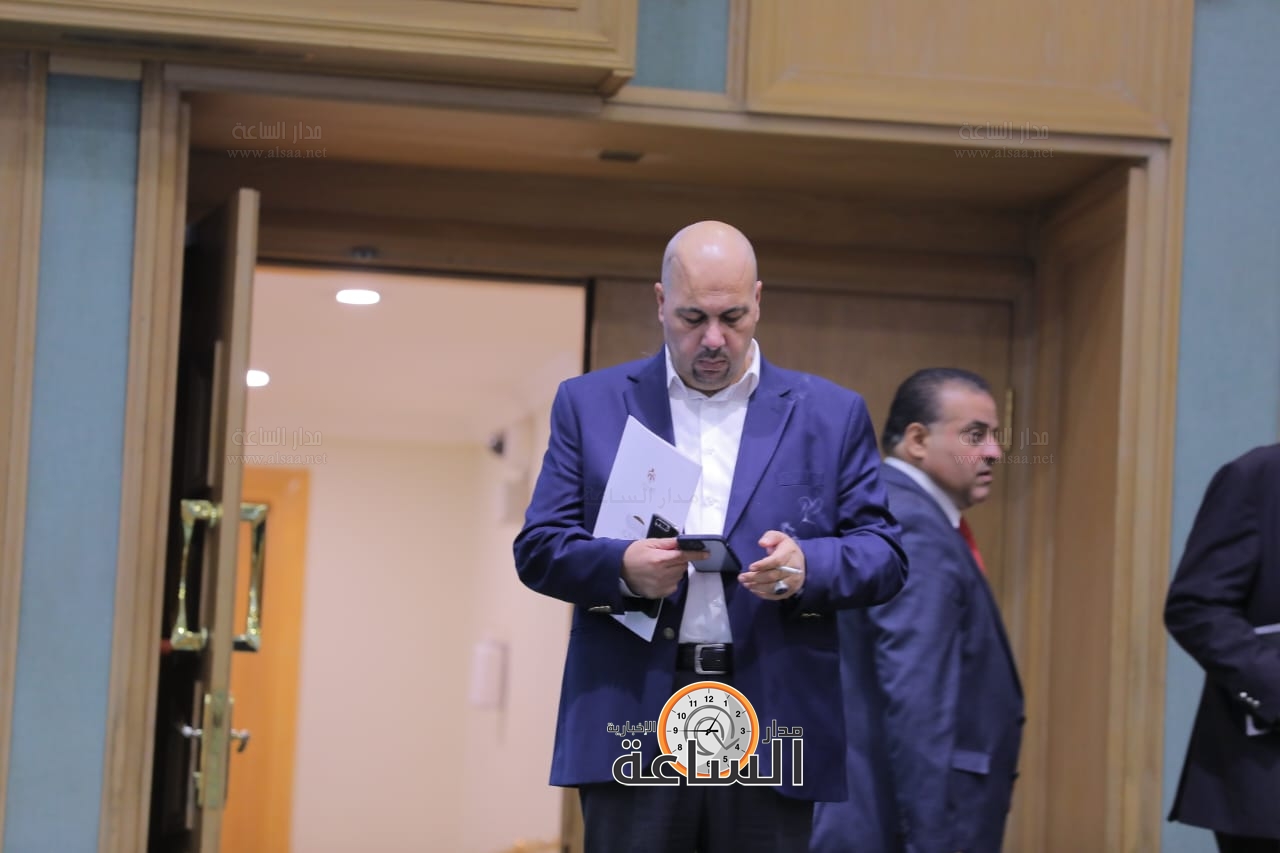 Madar Al-Saa Images 0.11328676281344463