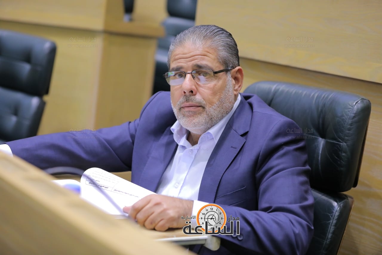 Madar Al-Saa Images 0.7003799825411048