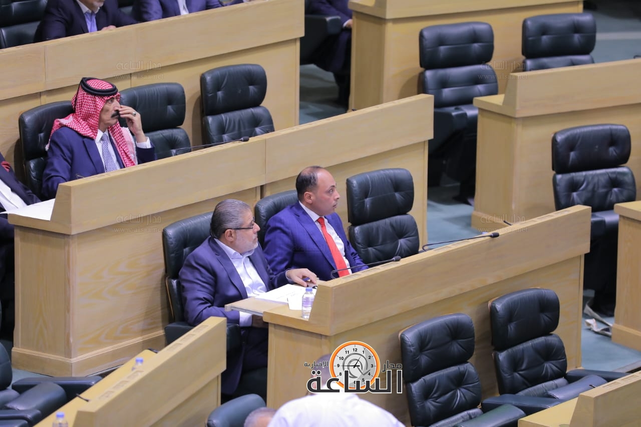 Madar Al-Saa Images 0.22025748376903298