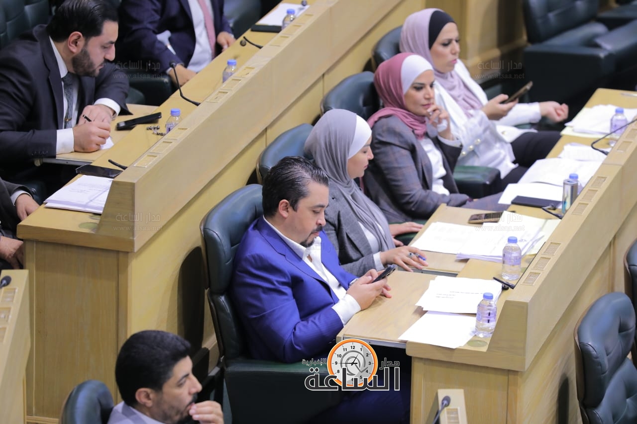 Madar Al-Saa Images 0.7802691812030831