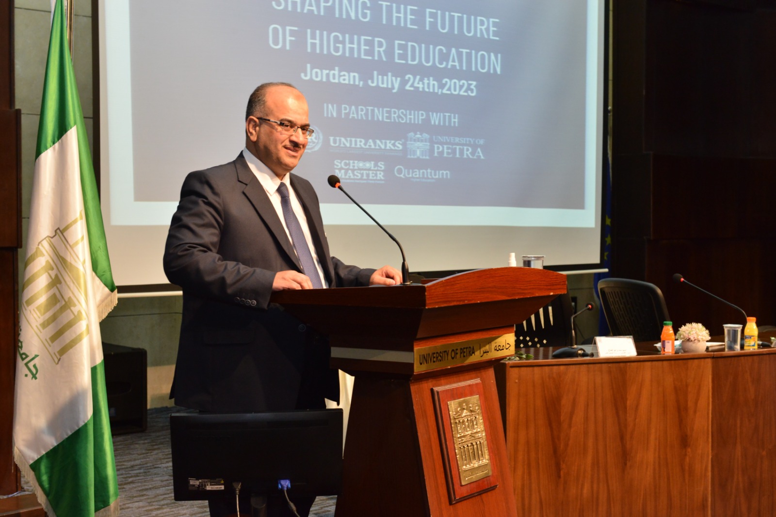 Madar Al-Saa Images 0.7751953446598066