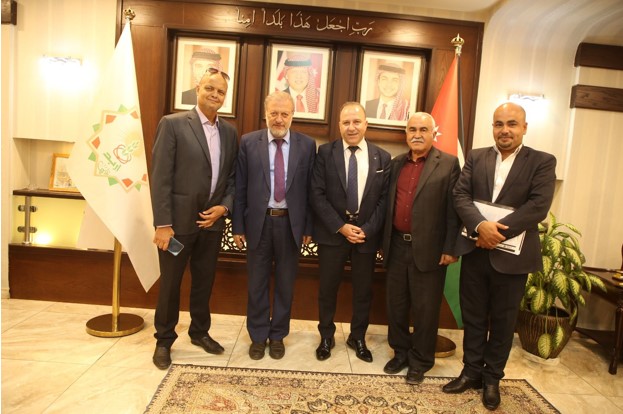 Madar Al-Saa Images 0.9872448033248977